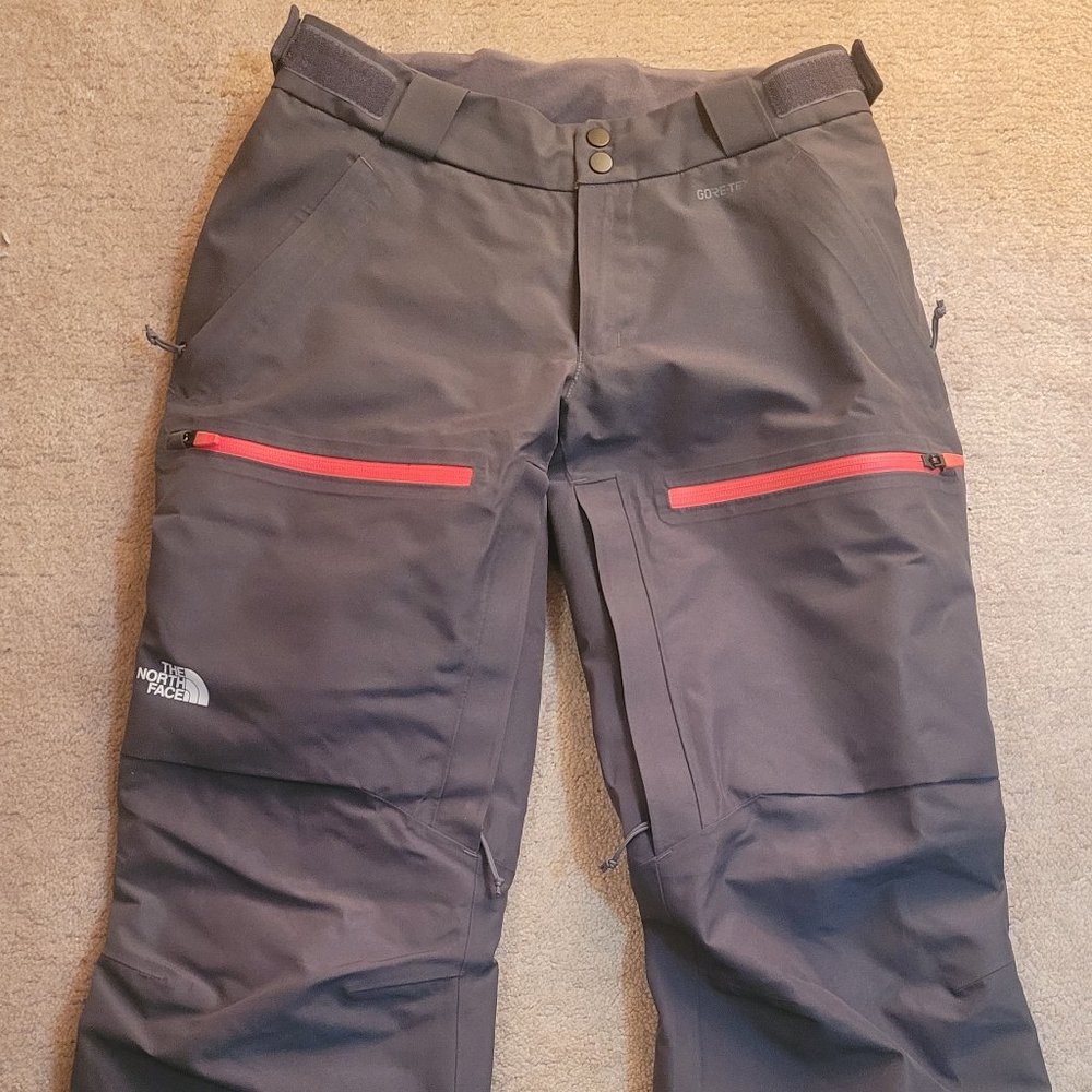The North Face Guide Pro womens Goretex snow pants Small Short